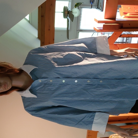 Womans Liz Claiborne striped button down shirt - Picture 1 of 6